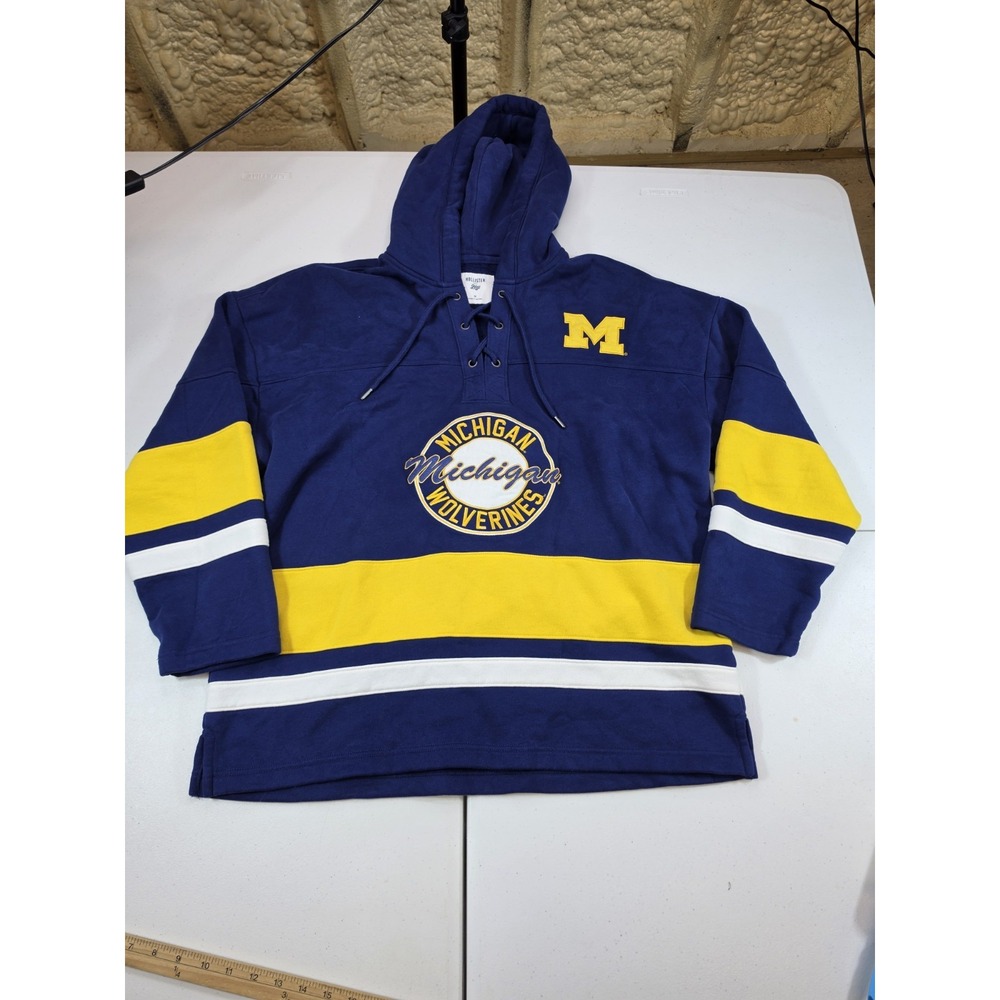Michican Wolverines Hollister Mens M Embroidered Hockey Jersey Long Sleeve Blue